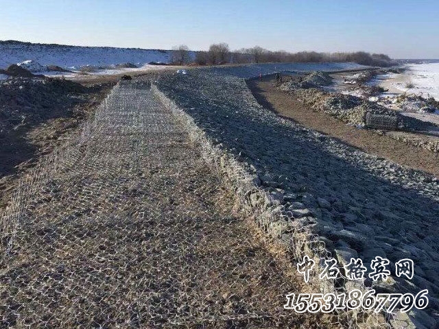 雷諾護(hù)墊施工 雷諾護(hù)墊施工